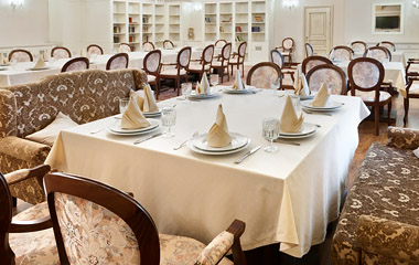Ресторан Традициональ - Зал «Библиотечный»